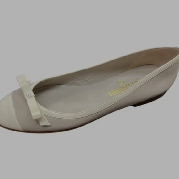 Chanel Leather Ballet flats (Size 40) - Picture 1 of 4